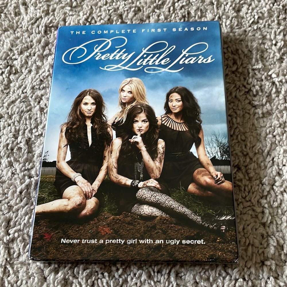 Pretty Little Liars Season one on DVD